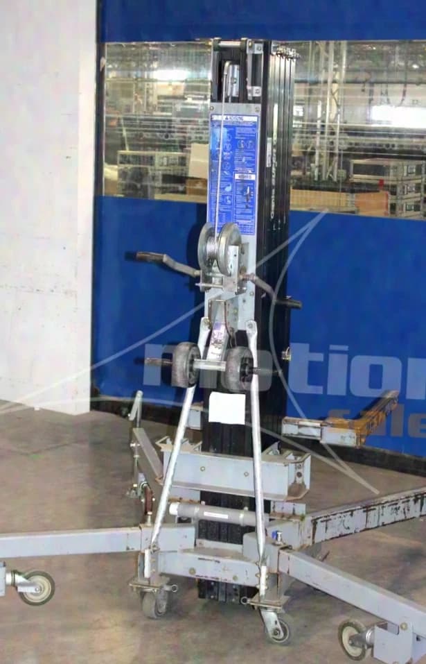 Genie ST 25 Super Tower