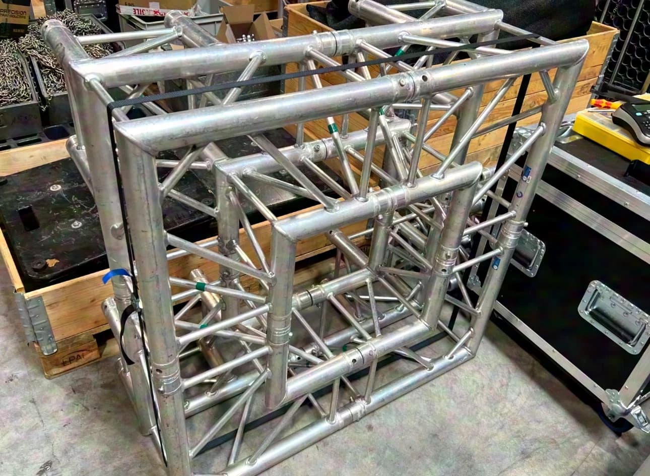 Global Truss F34C21PL - Ecke 3-Weg C30 90° SI - Prolyte kompatibel
