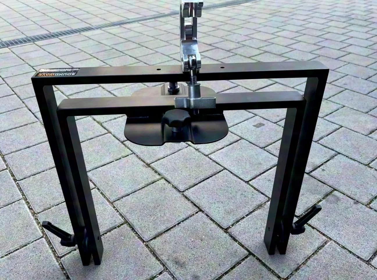 HK Audio CT112 Flugbügel im Doppelcase