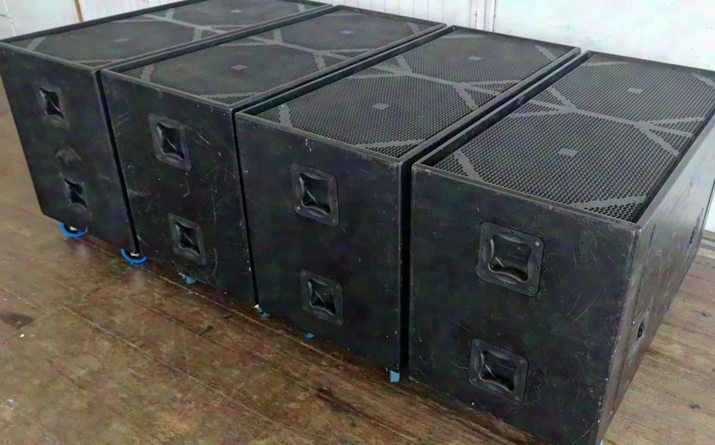 HK Audio SL218 SUB HK Audio SL218 PA Subwoofer