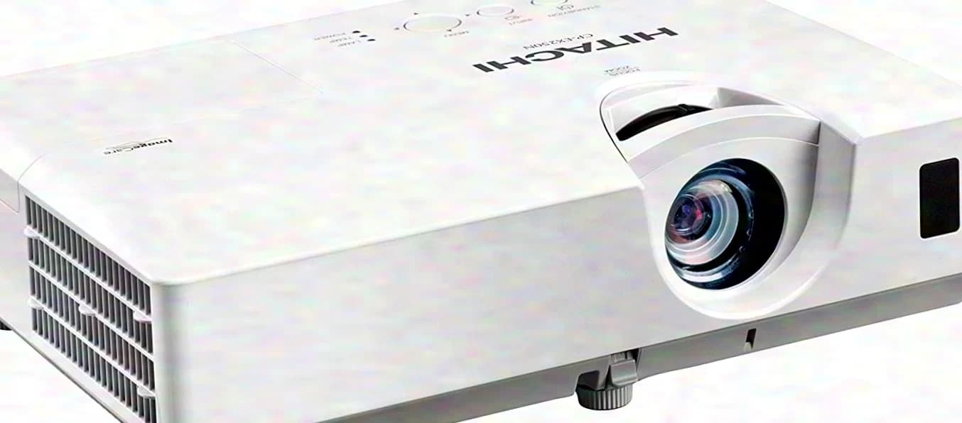 Hitachi CP-EX252N 3LCD Projektor mit 2700 Ansi-Lumen, 1024x768