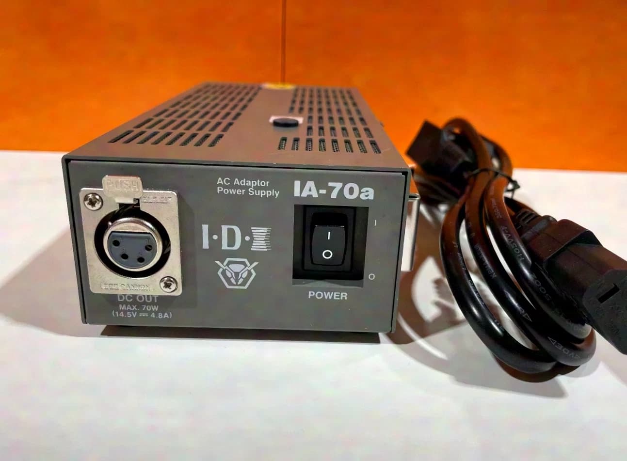 IDX IA-70a Netzteil für Kameras, PTZ etc.