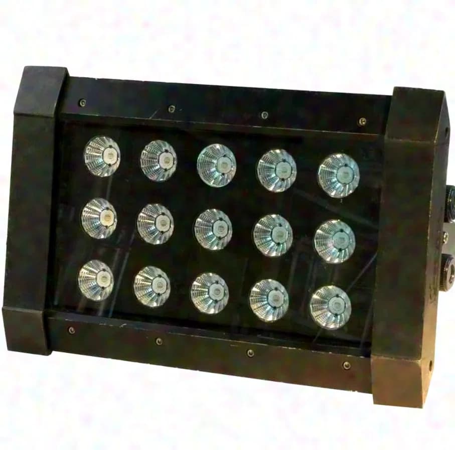 Ignition LED Colour Invader HP15 (IP65) + 2x 4er Tourcase