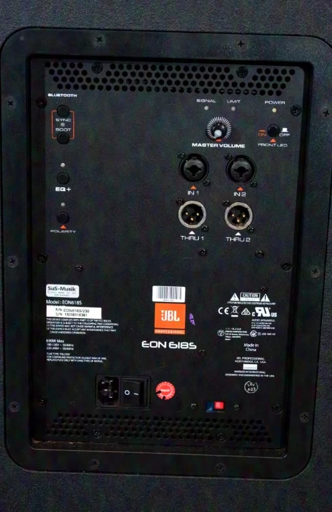 JBL EON 618 (18“ Subwoofer, aktiv)