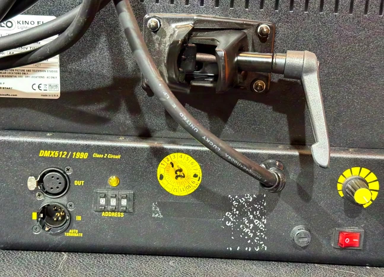 Kino Flo ParaBeam Par-210-230 C/Y/P DMX