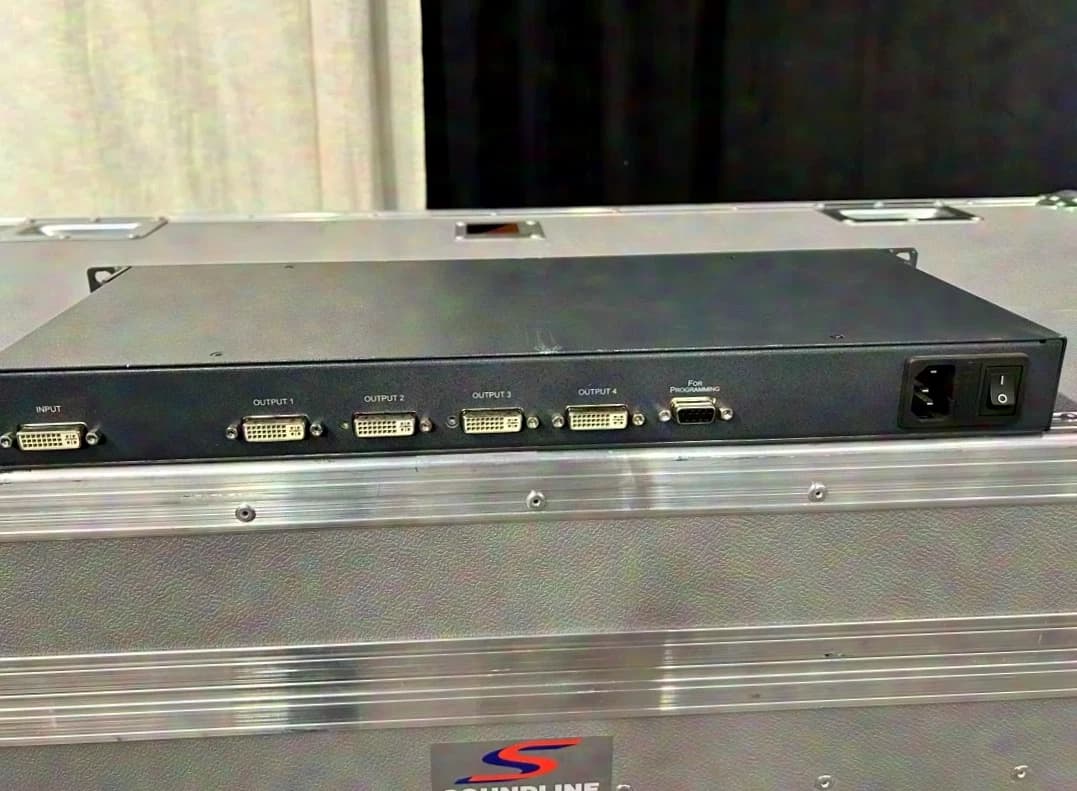 Kramer VM 4 HDCP XL DVI-Splitter und Verteilverstärker