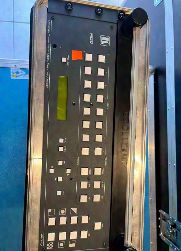 Kramer VP747 mit VP747T Fernsteuerung
