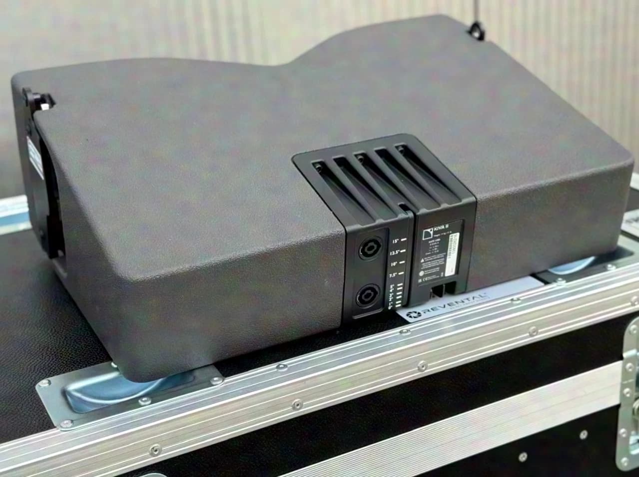L-Acoustics KIVA II KIVAII Linearray