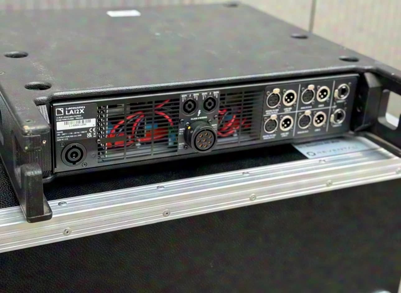 L-Acoustics LA12X optional im Rack