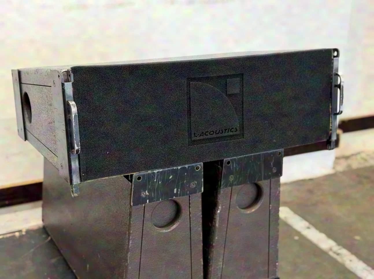 L-Acoustics dV-Dosc inkl. 3er Cases 24er Set