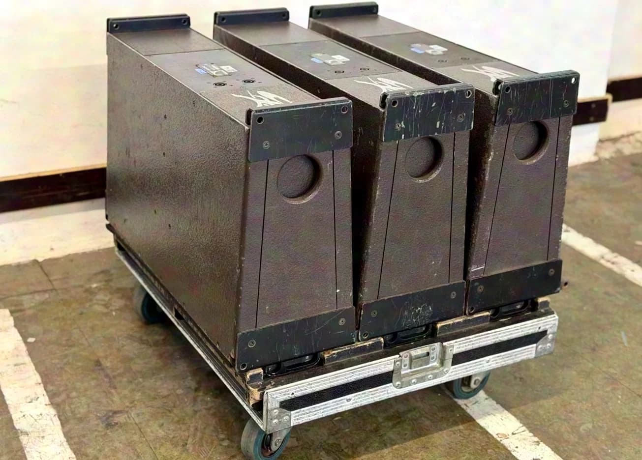 L-Acoustics dV-Dosc inkl. 3er Cases 24er Set