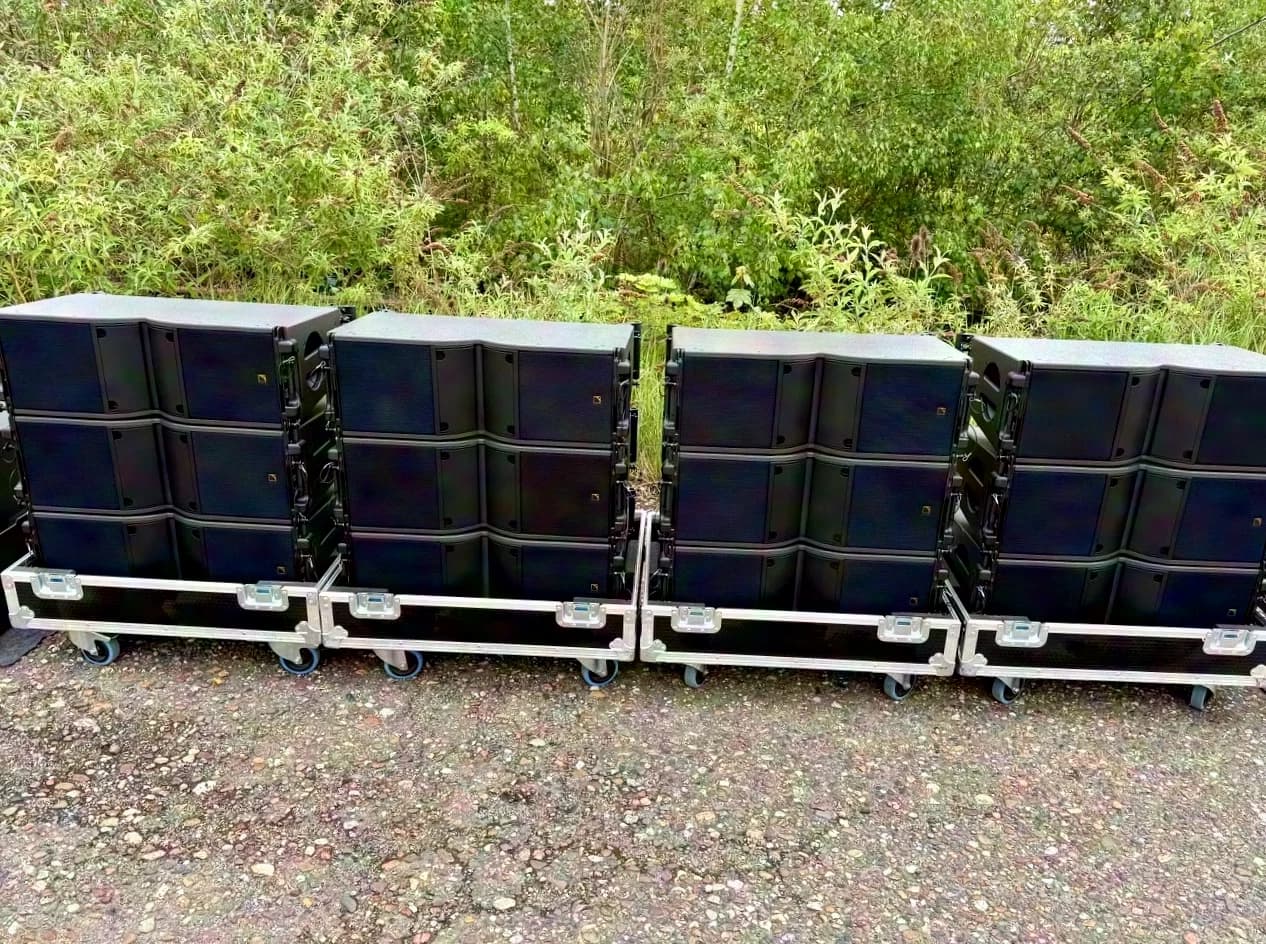 L‘acoustics KARA II Set mit SB18 und LA8