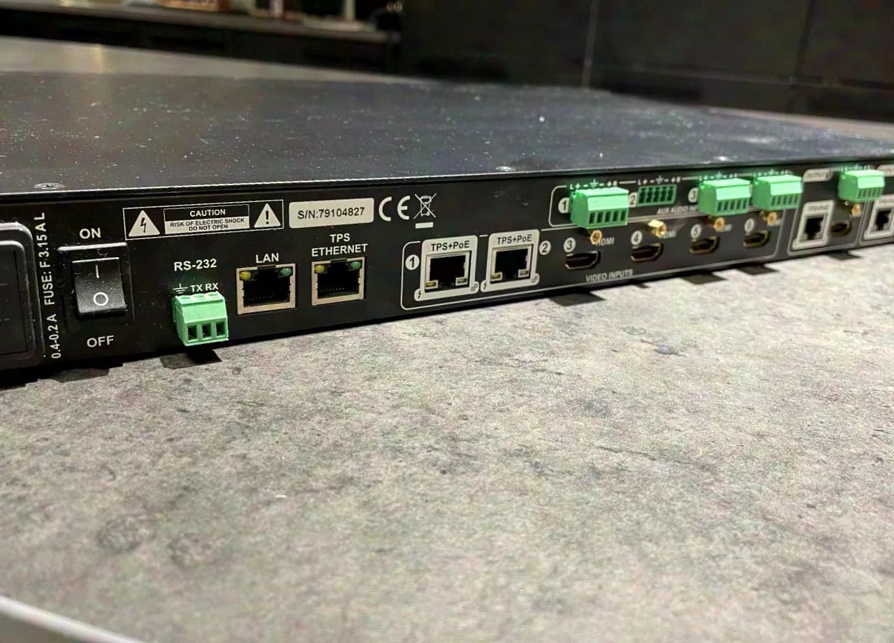 Lightware MMX6x2-HT220 HDMI und HDBaseT Matrix Switcher