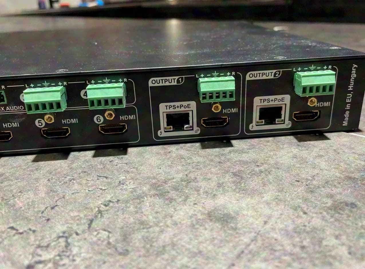 Lightware MMX6x2-HT220 HDMI und HDBaseT Matrix Switcher