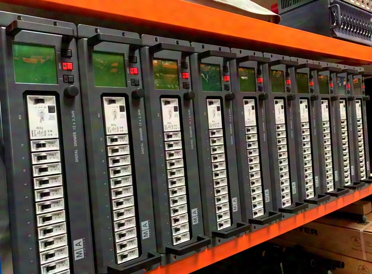MA LIGHTING DIGITAL DIMMER 12 x 2,3kW mit RCD