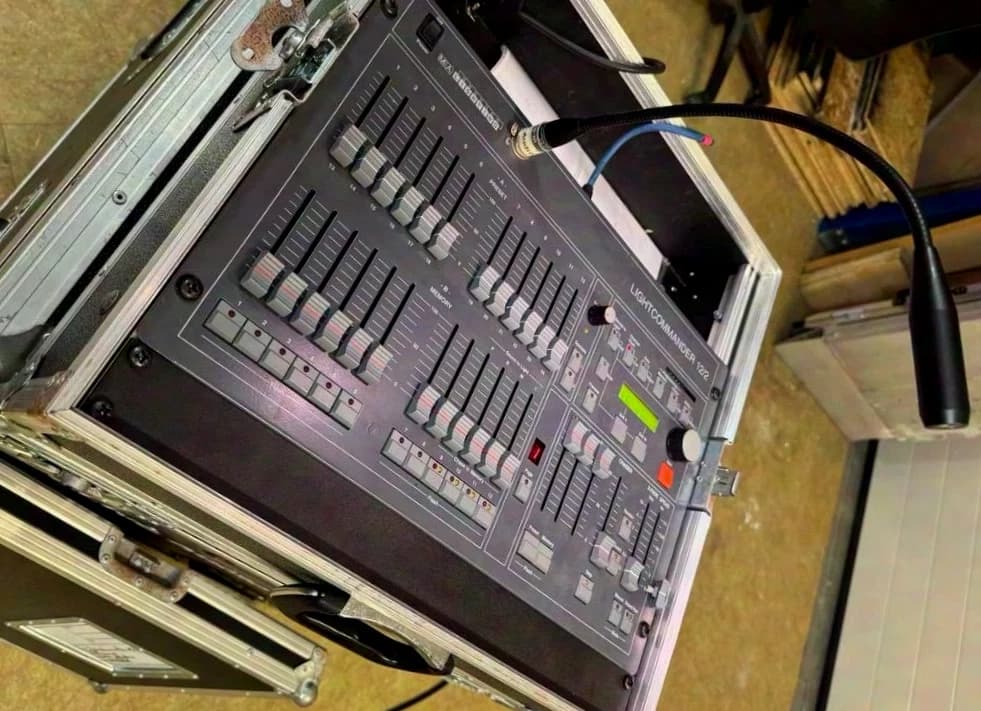 MA Lightcommander 12/2 incl. Case