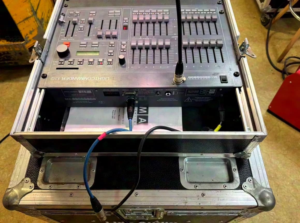 MA Lightcommander 12/2 incl. Case