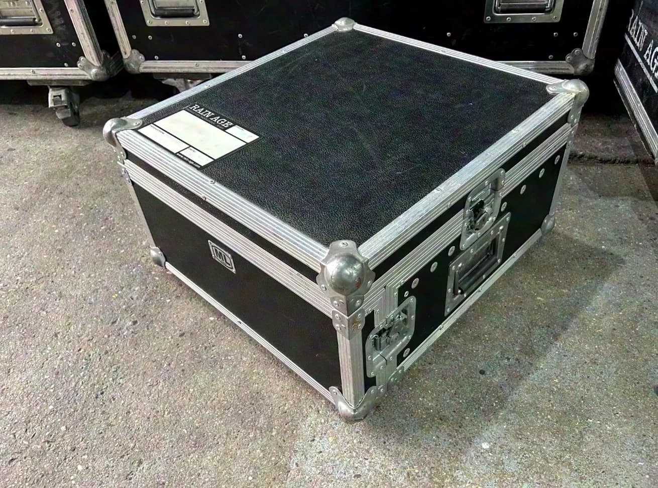 ML Case L- Rack 4 + 10HE mit Serviceklappe hinten