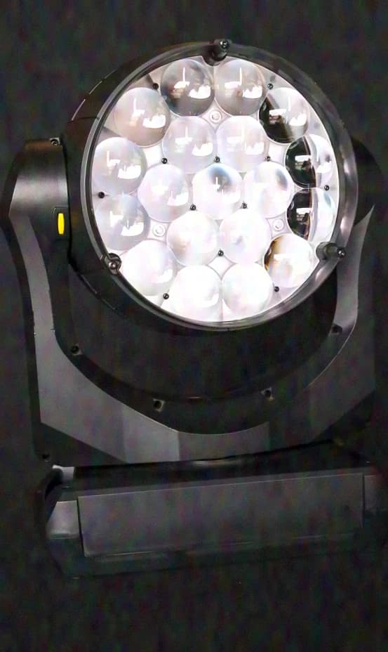 Martin 4er SET LED Moving Head Wash | Martin MAC Aura PXL | schwarz, RGBW, 19x 40W 4in1 LED, 7°- 59° Zoom