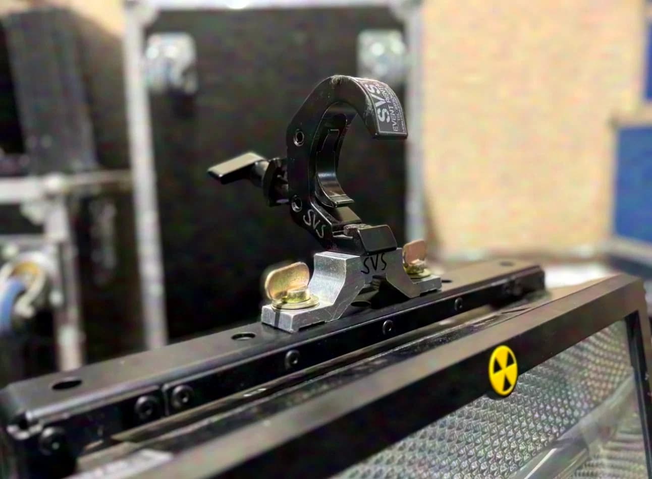Martin Atomic 3000 LED inkl. 1/4 Case