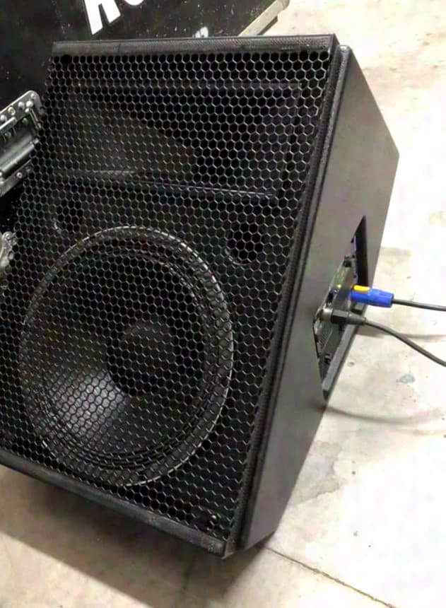 Meyer Sound UM100 P Bühnenmonitor