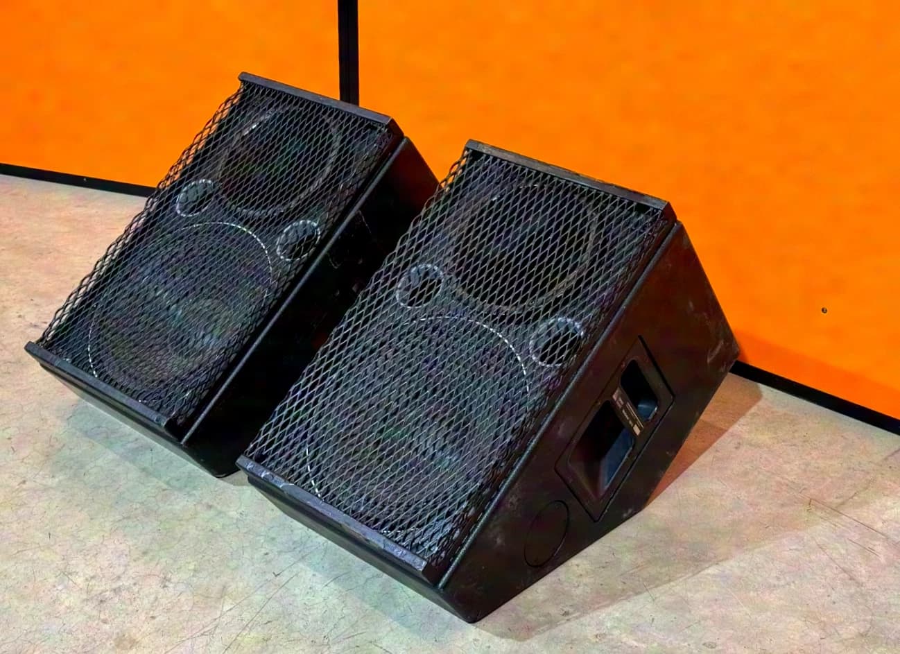 Meyer Sound UltraSeries UM-1A Monitor Lautsprecher
