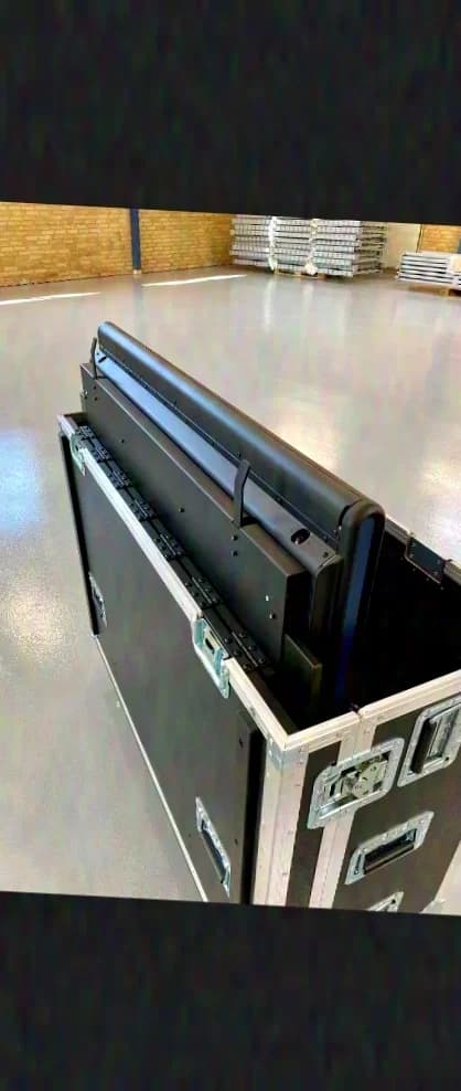 Midas HD96 in einem Flip-Case von D-MAN