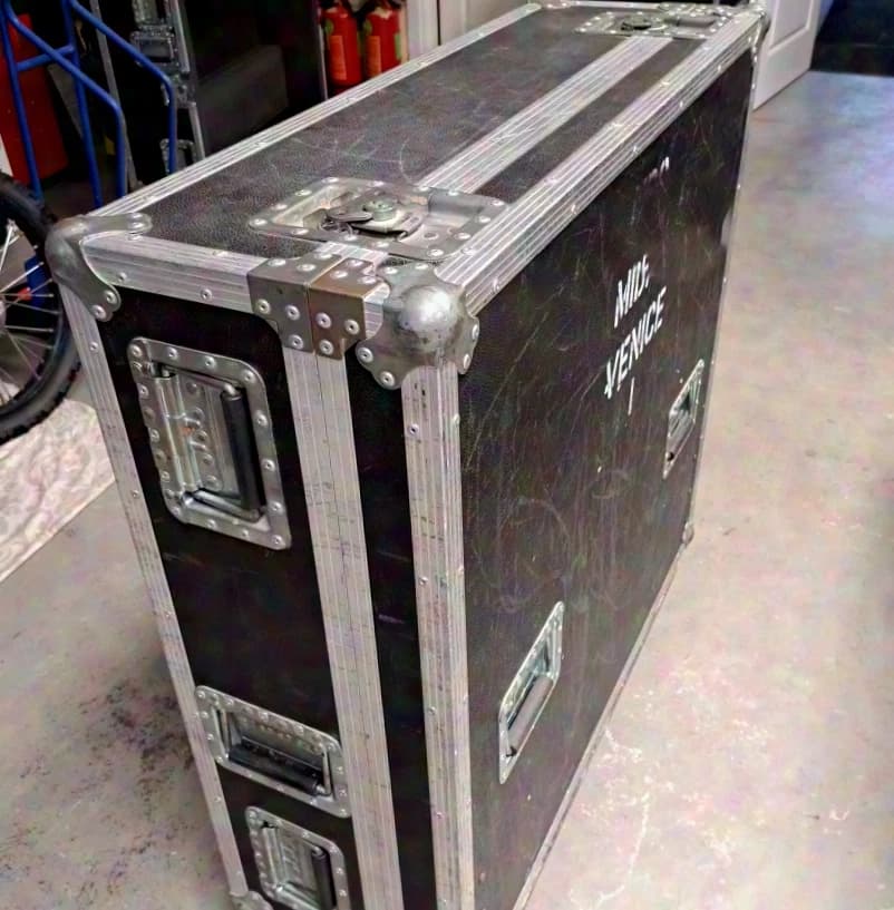 Midas Venice 320 Mischpult + Tourcase