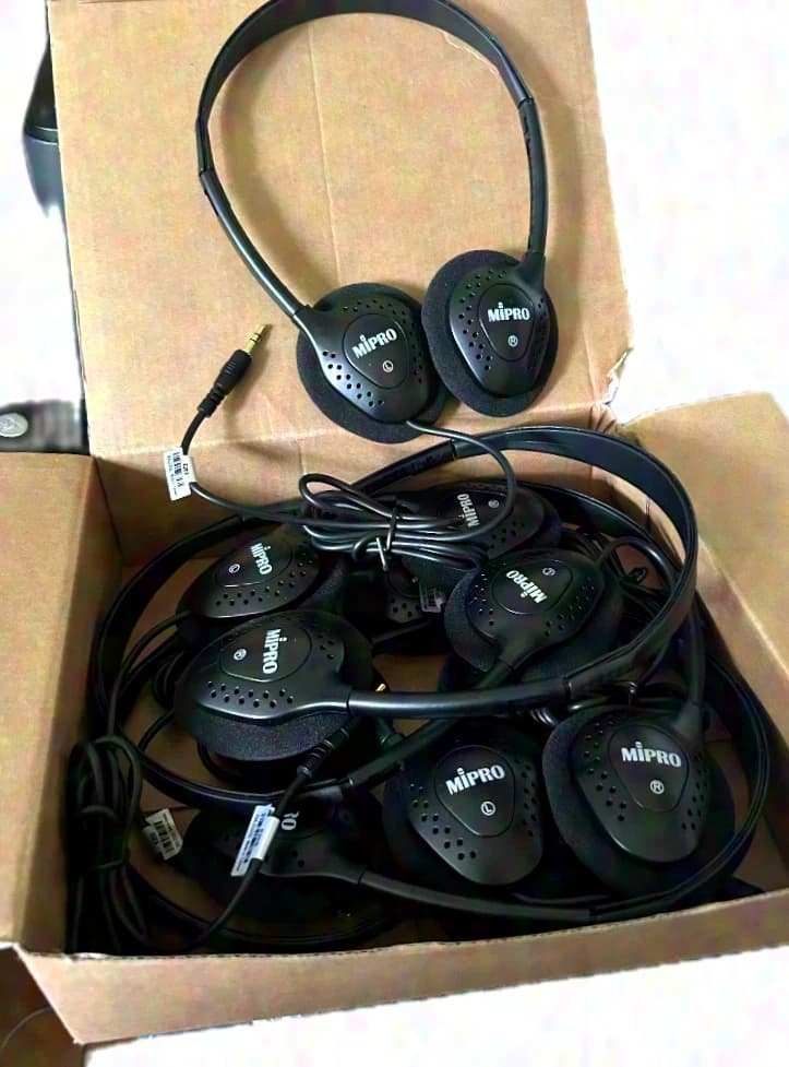 Mipro MTS-100, MTG 100R, MTG 100CR, MG-IS1 und E20S incl Kabel als Set