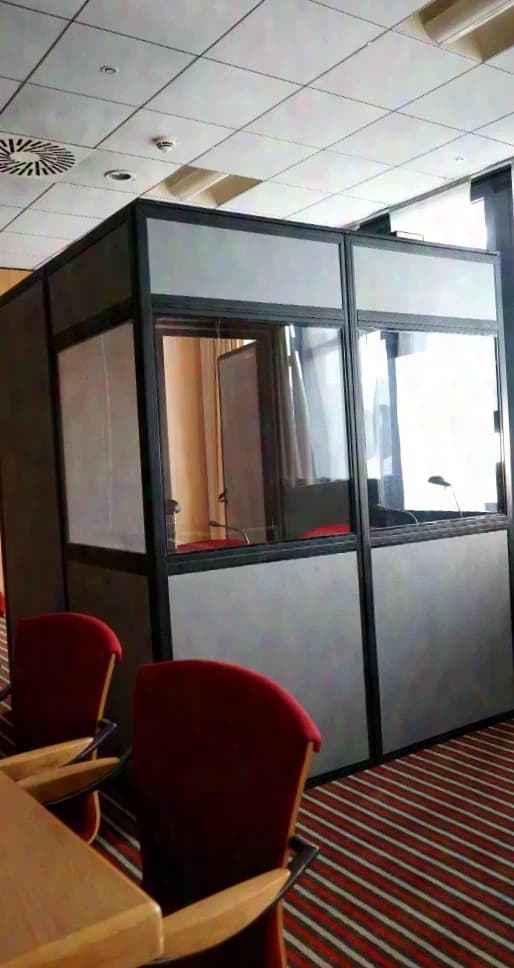 Multi-Caisses Dolmetscher - / Sprecher Kabine "Protocole mit Case"