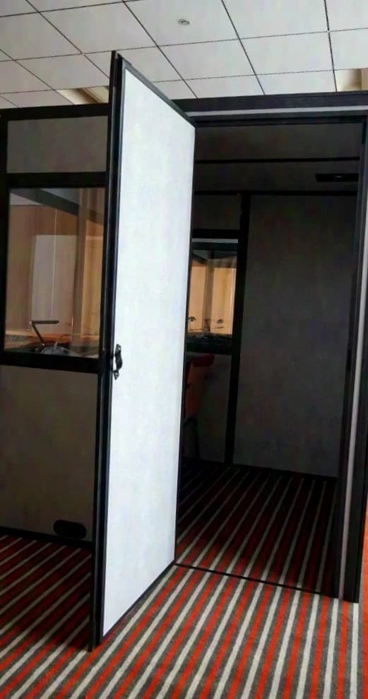 Multi-Caisses Dolmetscher - / Sprecher Kabine "Protocole mit Case"