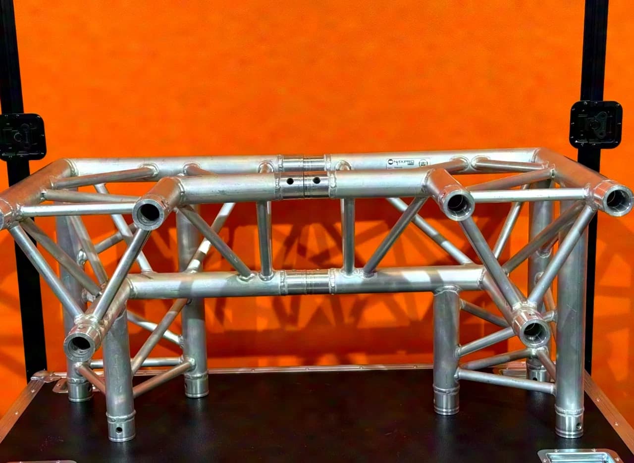 NAXPRO TRUSS FD33 C33 Winkel 90° 3-Weg | 0,5m | Silber