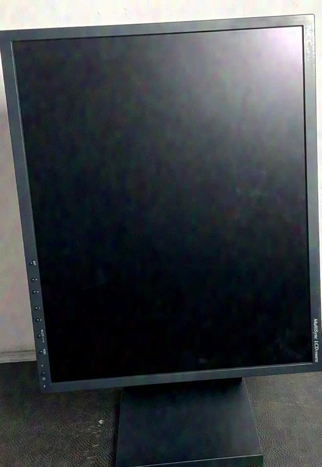 NEC MultiSync 1980 Fxi 19" TFT Display