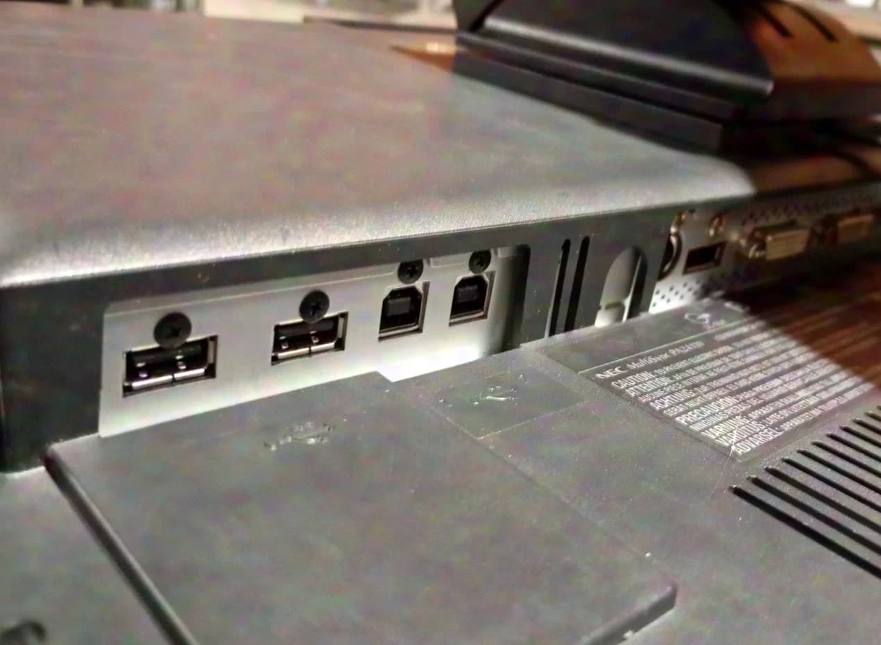 NEC PA 241W schwarz WUXGA+ DVI,DP,VGA