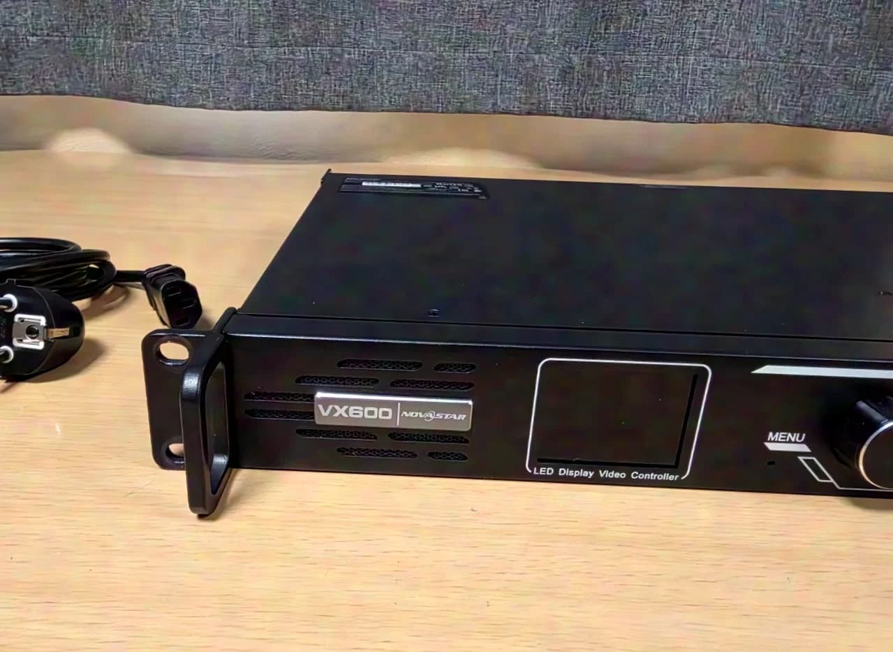 NovaStar VX600 LED-Videoprozessor