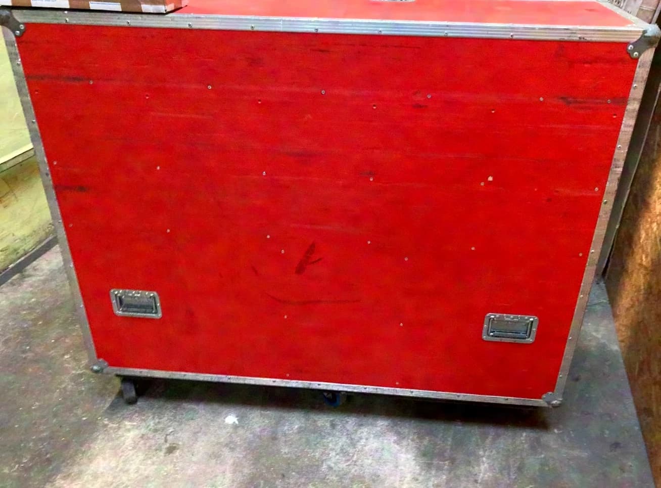 Office Backline Case