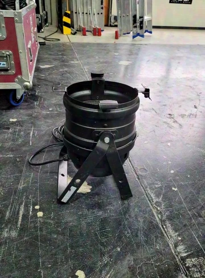PAR 64 Floorspot, schwarz, 500 W CP 88, mit Farbfilter "folgende Nr. immer angeben: 45*"