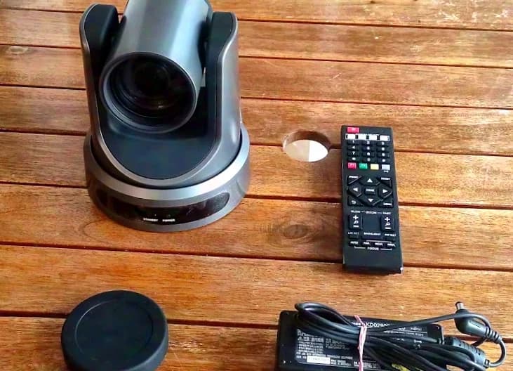 PTZOPTICS FULLHD HDMI 3GSDI LIVE STREAMING WEBTV PTZ IP Kamera + IP PoE PULT
