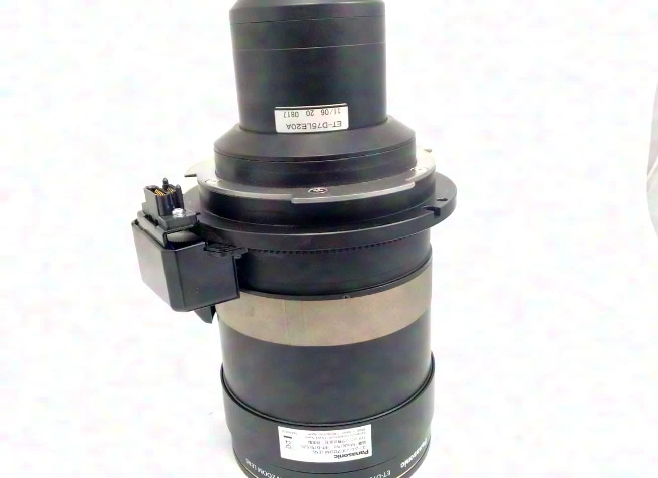 Panasonic ET-D75LE20 (1.70-2.40:1)