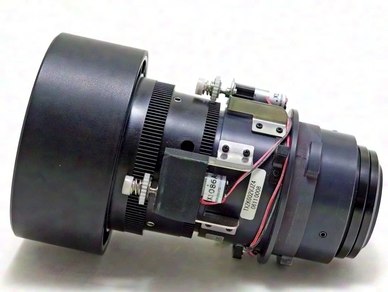 Panasonic ET-DLE400 (5.70-8.00:1)