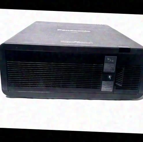 Panasonic gebraucht | Panasonic - PT-DZ21KEJ 20.000lm WUXGA 3DLP-Projektor