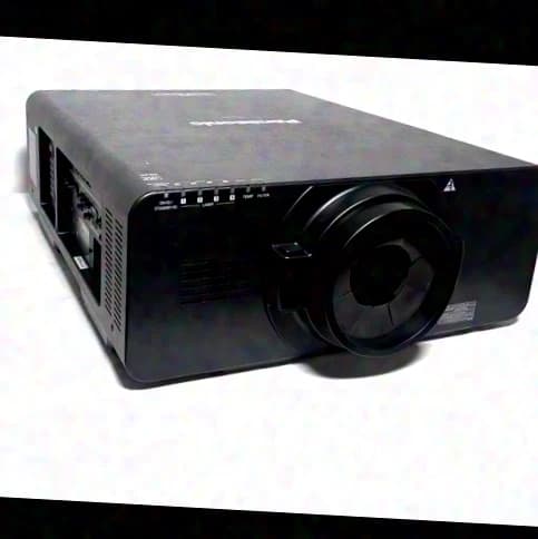 Panasonic gebraucht | Panasonic - PT-DZ21KEJ 20.000lm WUXGA 3DLP-Projektor
