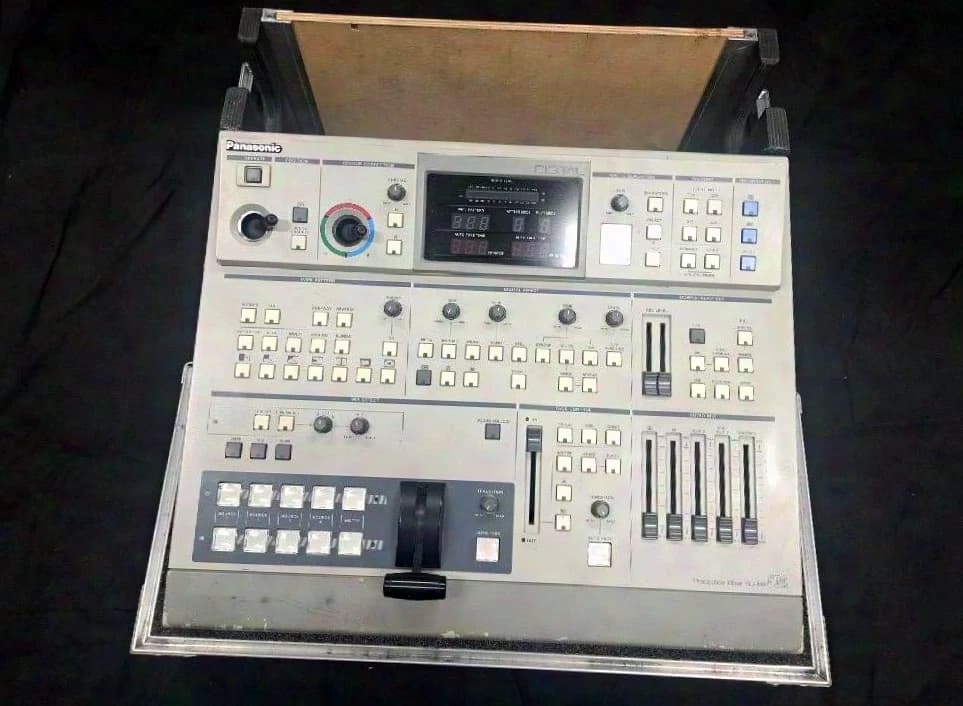 Panasonic WJ-MX50A - Bildmischer im Flightcase