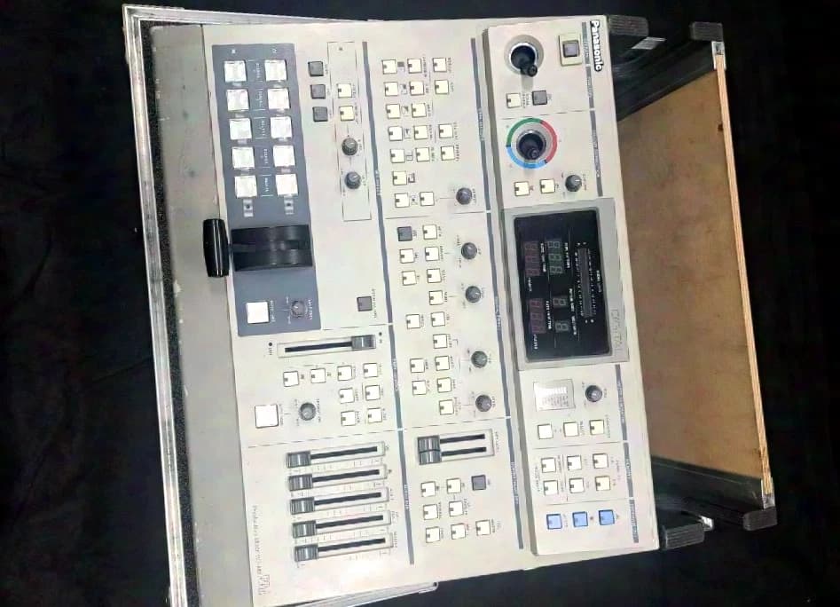 Panasonic WJ-MX50A - Bildmischer im Flightcase