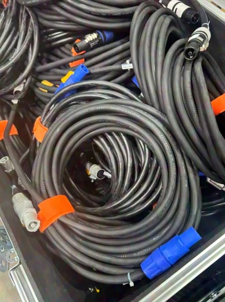 Powercon Kabel Paket Patch + Anschlusskabel – Neutrik – Top Zustand