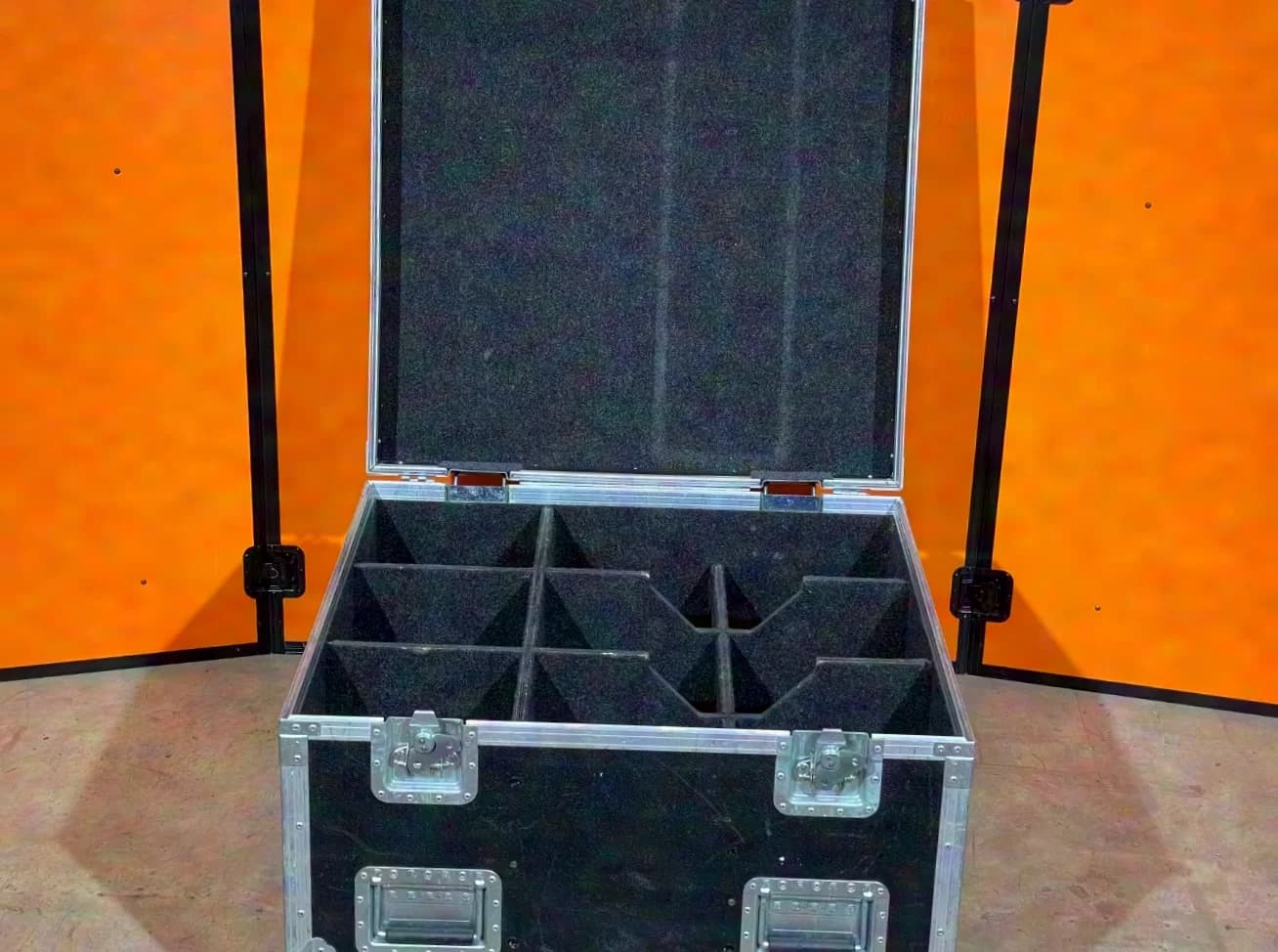 ProCase Truhen-Case mit 9 Fächern | passend für ARRI 650 PLUS, ETC Source Four PAR | 84 x 80 x 61cm
