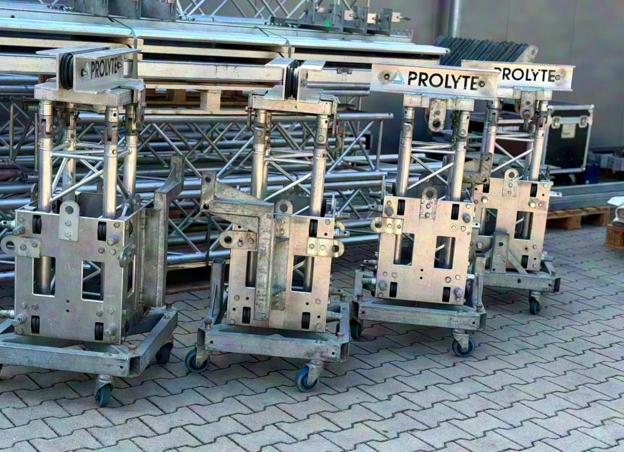 Prolyte MPT Tower Giebeldachbühne 12x8x8m