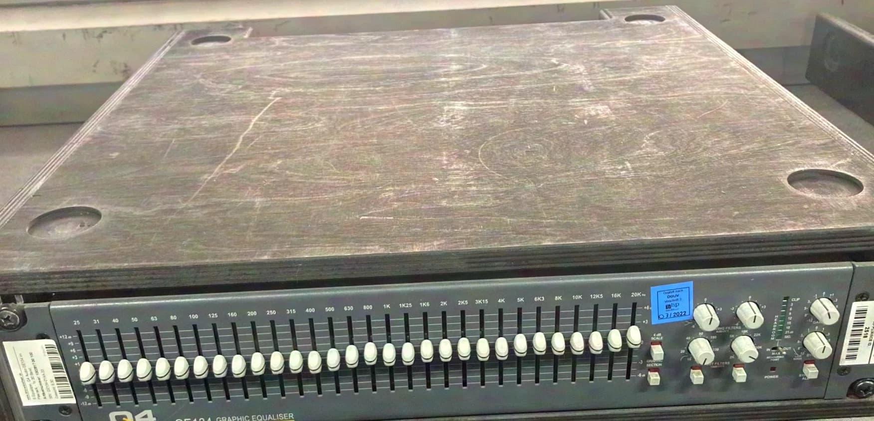 Q4 Audio GE134 1x 30 Band grafischer Equalizer