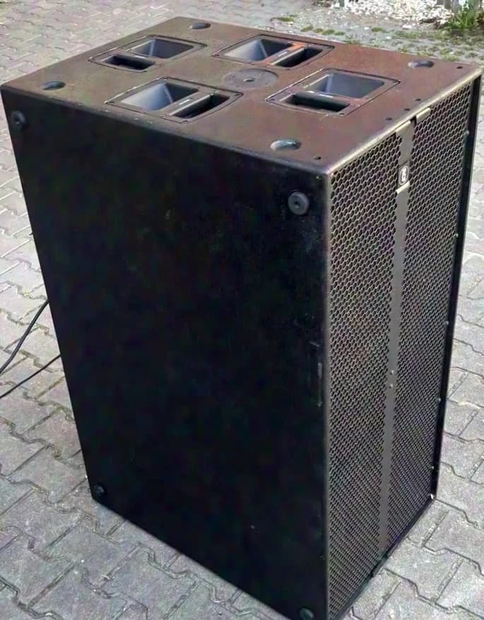 RCF 9006 Subwoofer