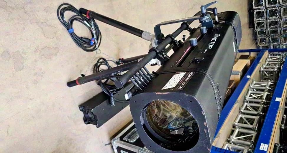 Robert Juliat Victor 1800W MSR